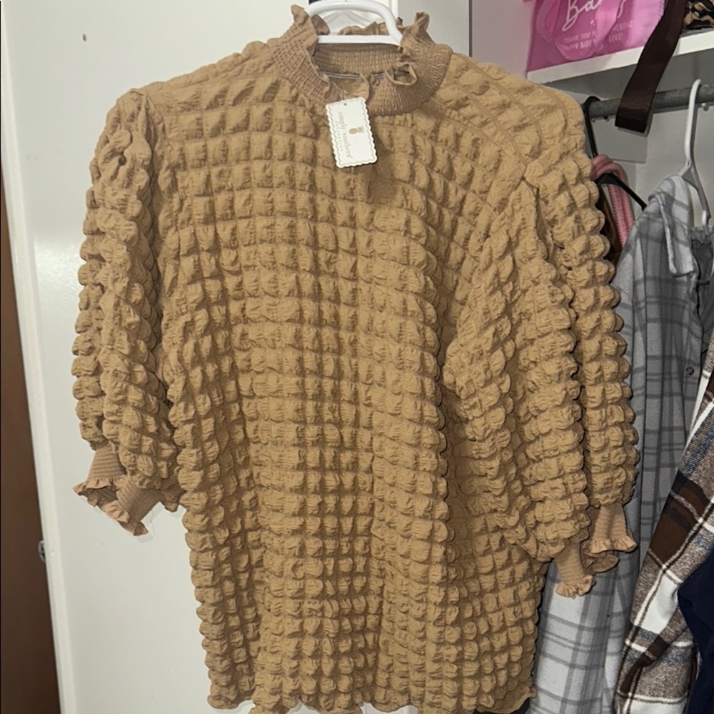 Textured/bubbled tan half sleeve blouse